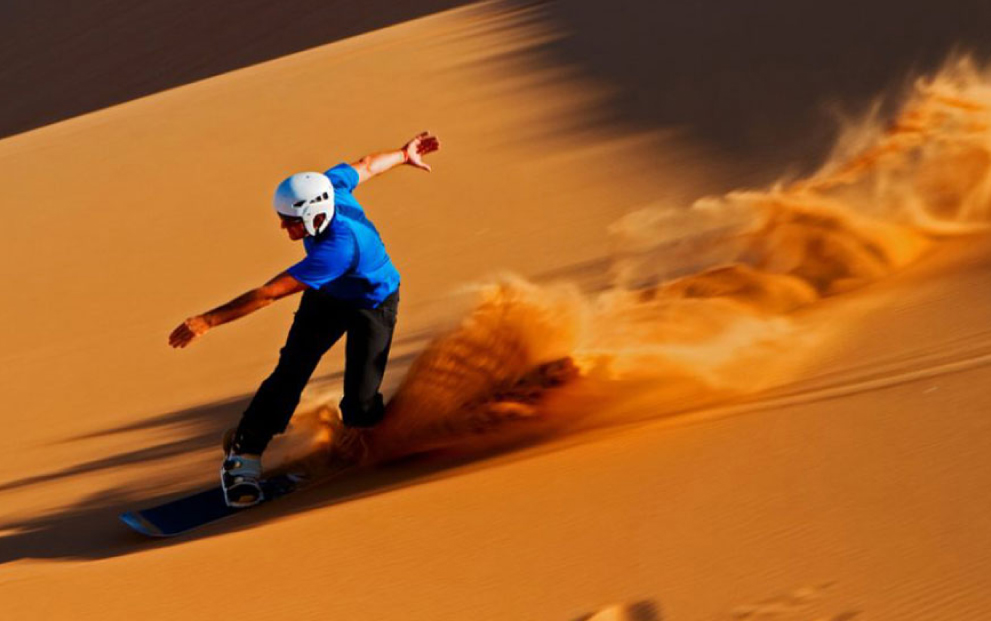 sandboarding dubai